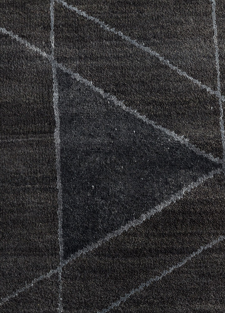 aakar by kavi grey and black wool and bamboo silk hand knotted Rug - CloseUp aakar by kavi grey and black wool and bamboo silk hand knotted Rug - CloseUp
