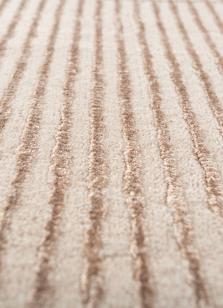 azalea ivory wool and bamboo silk hand knotted Rug - CloseUp azalea ivory wool and bamboo silk hand knotted Rug - CloseUp