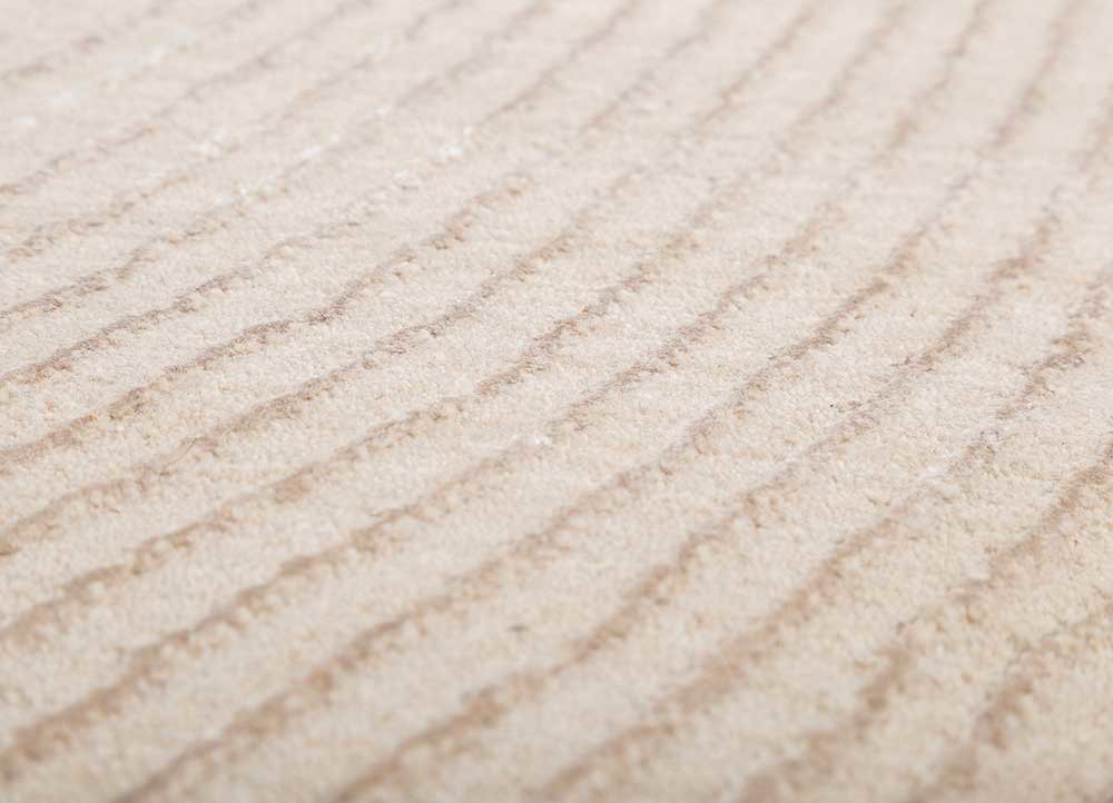 azalea ivory wool and bamboo silk hand knotted Rug - CloseUp azalea ivory wool and bamboo silk hand knotted Rug - CloseUp