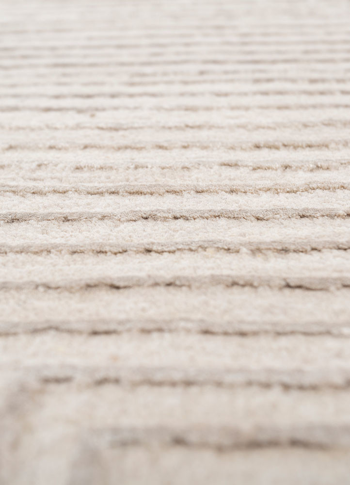 unfold by kavi ivory wool and bamboo silk hand knotted Rug - CloseUp unfold by kavi ivory wool and bamboo silk hand knotted Rug - CloseUp