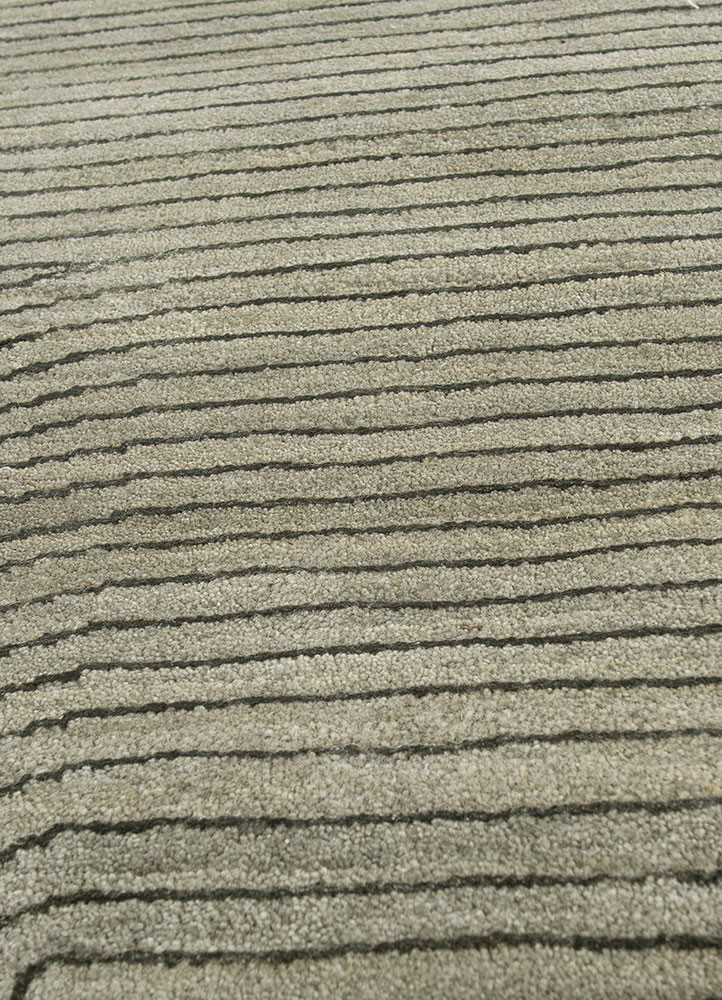 unfold by kavi green wool and bamboo silk hand knotted Rug - CloseUp