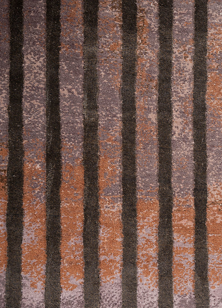 aakar by kavi pink and purple wool and bamboo silk hand knotted Rug - CloseUp