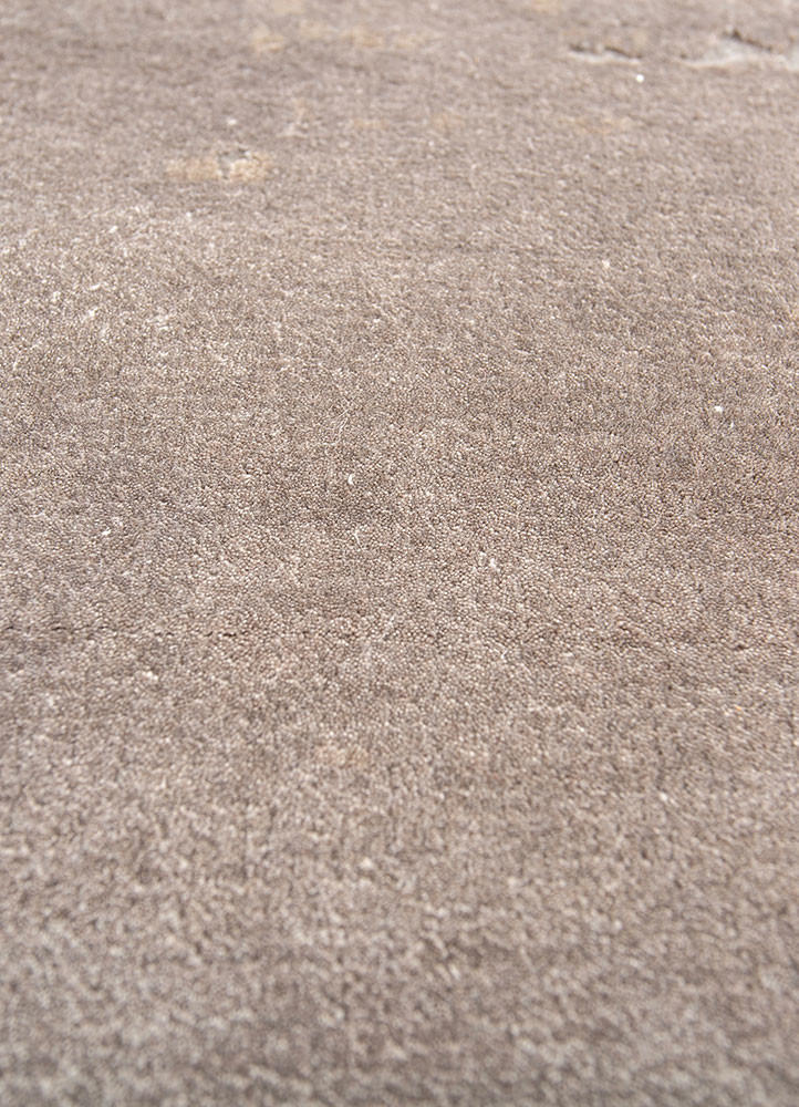 aakar by kavi ivory wool and bamboo silk hand knotted Rug - CloseUp aakar by kavi ivory wool and bamboo silk hand knotted Rug - CloseUp