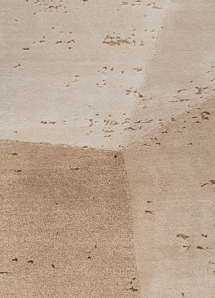 aakar by kavi ivory wool and bamboo silk hand knotted Rug - CloseUp aakar by kavi ivory wool and bamboo silk hand knotted Rug - CloseUp