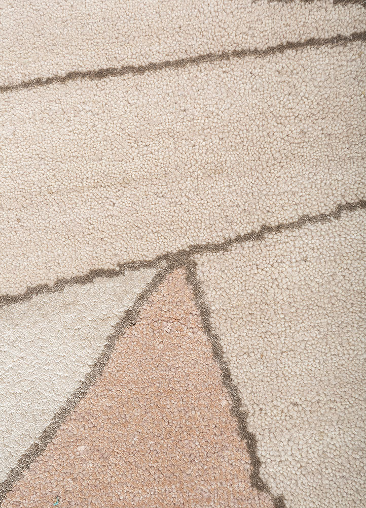 aakar by kavi ivory wool and bamboo silk hand knotted Rug - CloseUp aakar by kavi ivory wool and bamboo silk hand knotted Rug - CloseUp