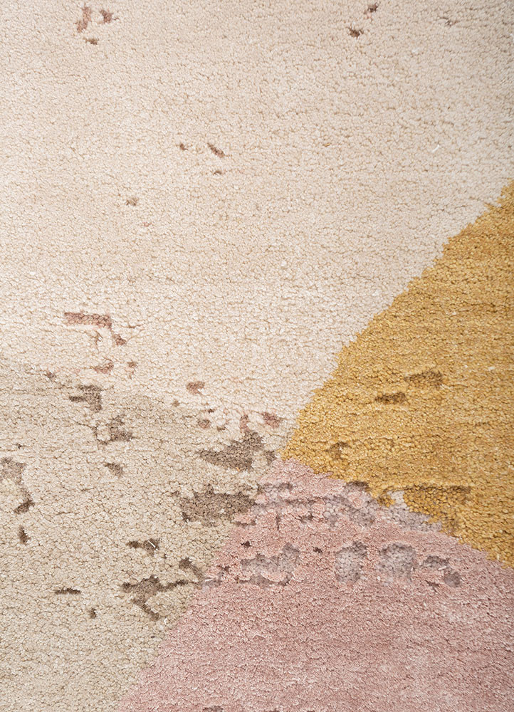 unfold by kavi ivory wool and bamboo silk hand knotted Rug - CloseUp unfold by kavi ivory wool and bamboo silk hand knotted Rug - CloseUp