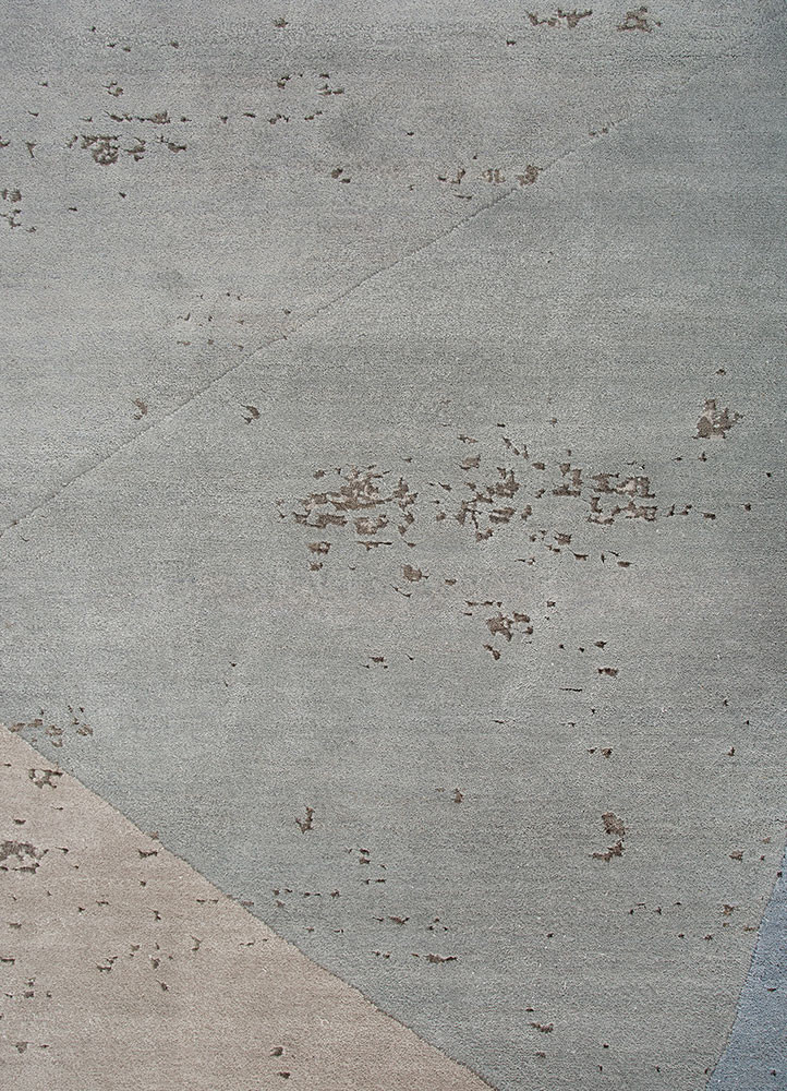 unfold by kavi pink and purple wool and bamboo silk hand knotted Rug - CloseUp