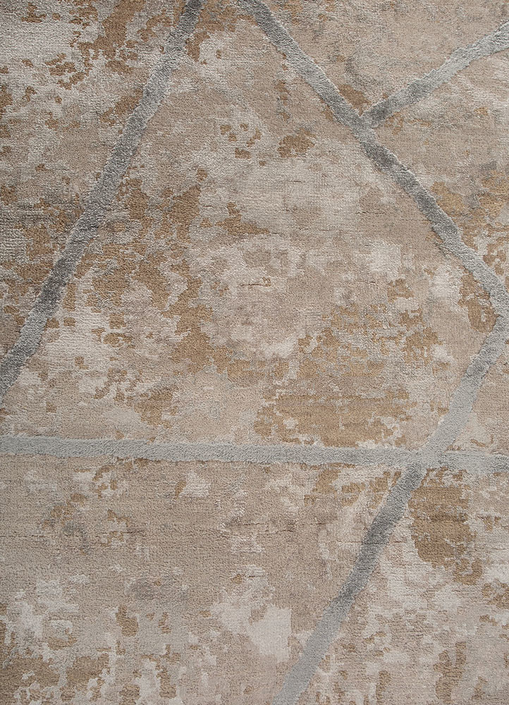 chaos theory by kavi grey and black wool and bamboo silk hand knotted Rug - CloseUp