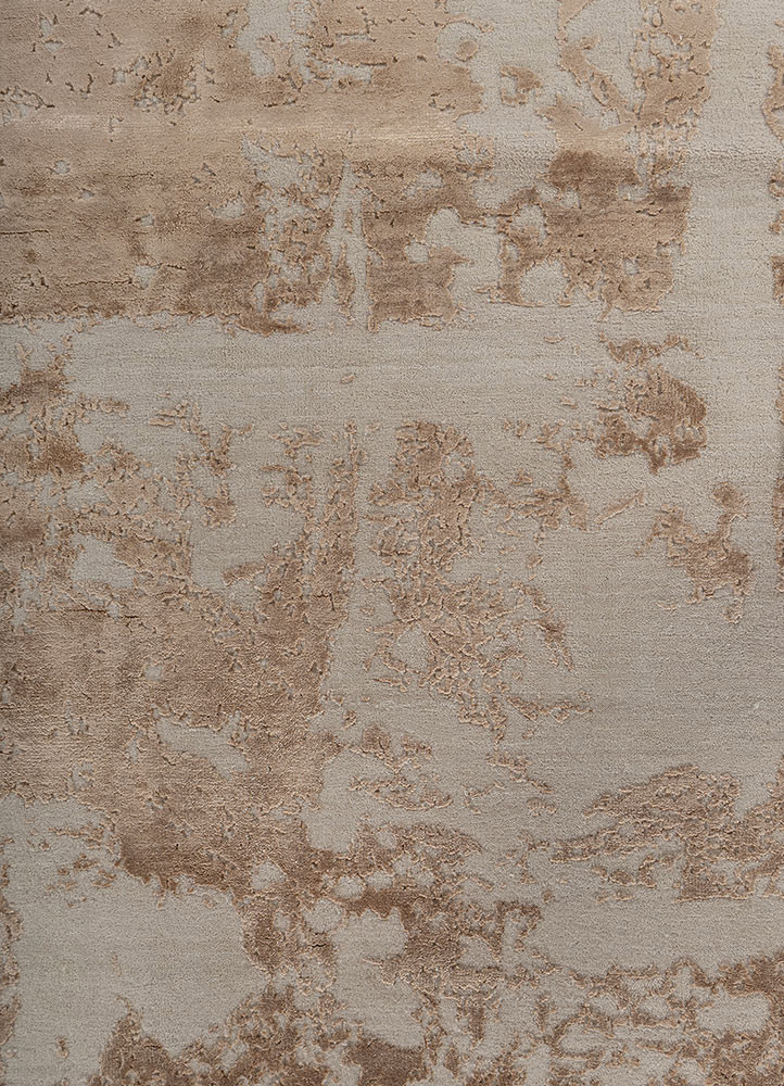 project error by kavi ivory wool and bamboo silk hand knotted Rug - CloseUp