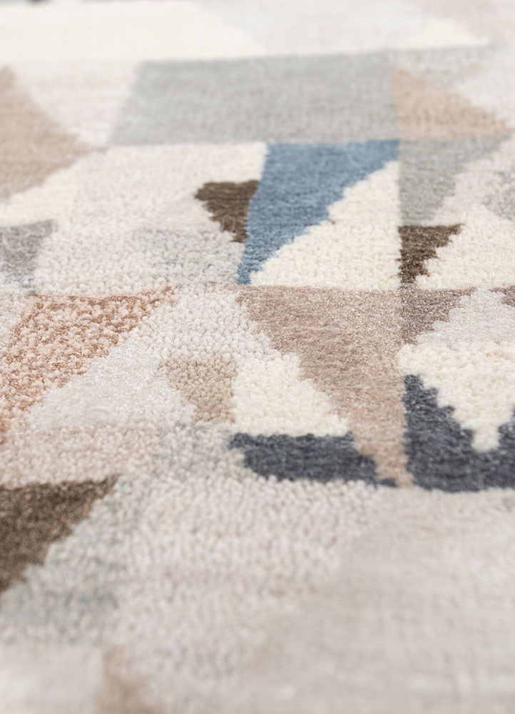 chaos theory by kavi ivory wool and bamboo silk hand knotted Rug - CloseUp chaos theory by kavi ivory wool and bamboo silk hand knotted Rug - CloseUp