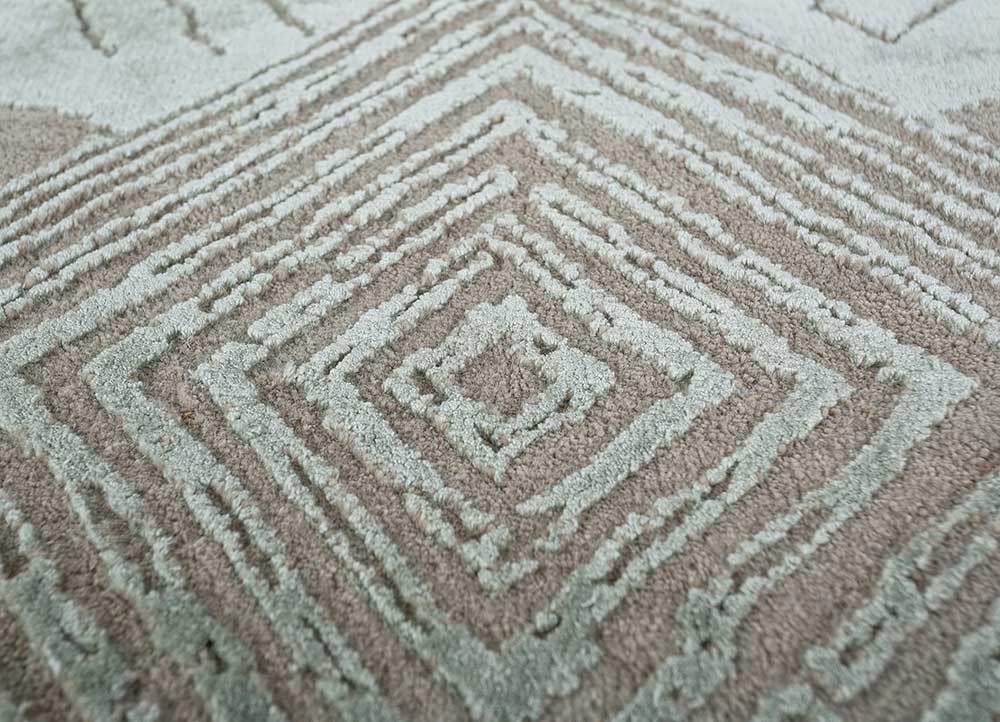 chaos theory by kavi ivory wool and bamboo silk hand knotted Rug - CloseUp chaos theory by kavi ivory wool and bamboo silk hand knotted Rug - CloseUp