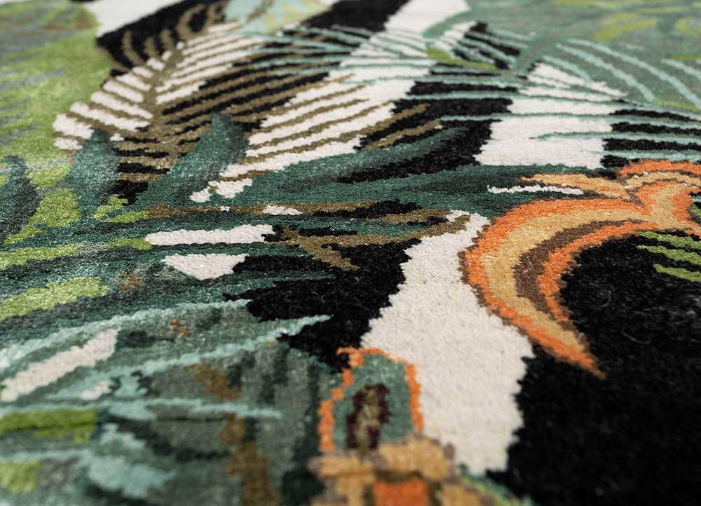 pansy ivory wool and bamboo silk hand knotted Rug - CloseUp