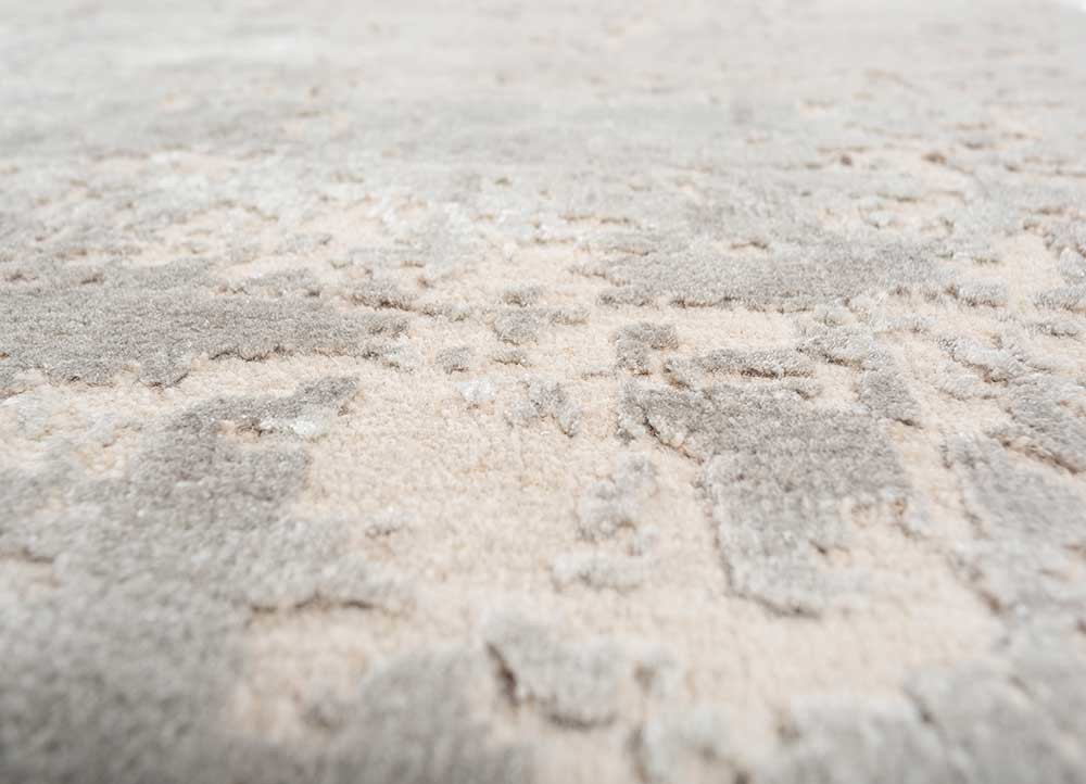 chaos theory by kavi ivory wool and bamboo silk hand knotted Rug - CloseUp chaos theory by kavi ivory wool and bamboo silk hand knotted Rug - CloseUp