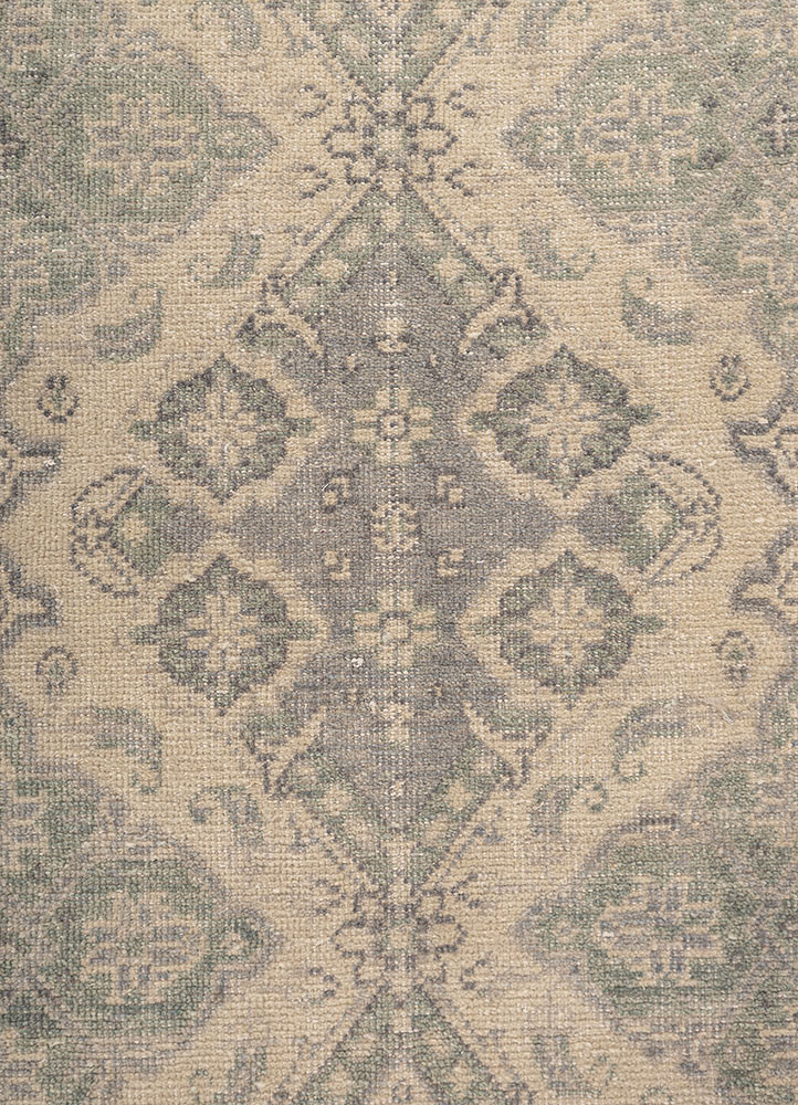 erbe grey and black wool hand knotted Rug - CloseUp erbe grey and black wool hand knotted Rug - CloseUp