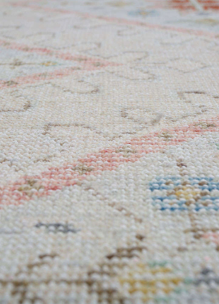 erbe ivory wool hand knotted Rug - CloseUp