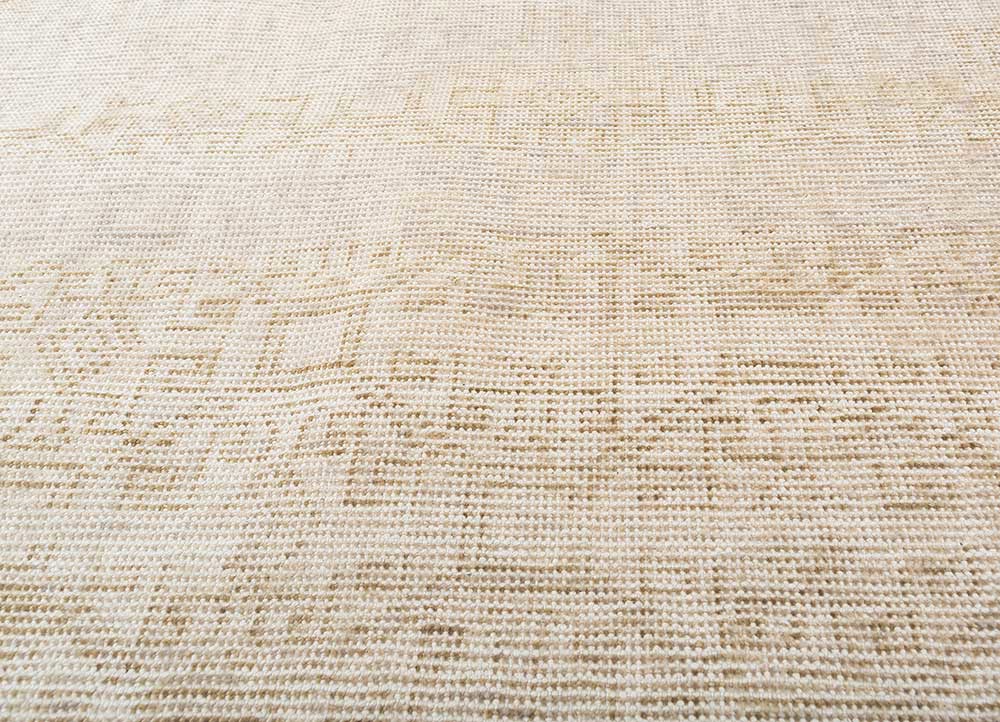 erbe ivory wool hand knotted Rug - CloseUp