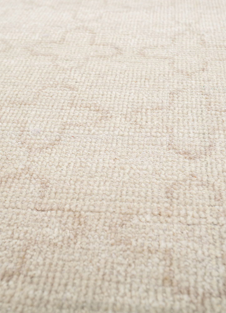 erbe ivory wool hand knotted Rug - CloseUp erbe ivory wool hand knotted Rug - CloseUp