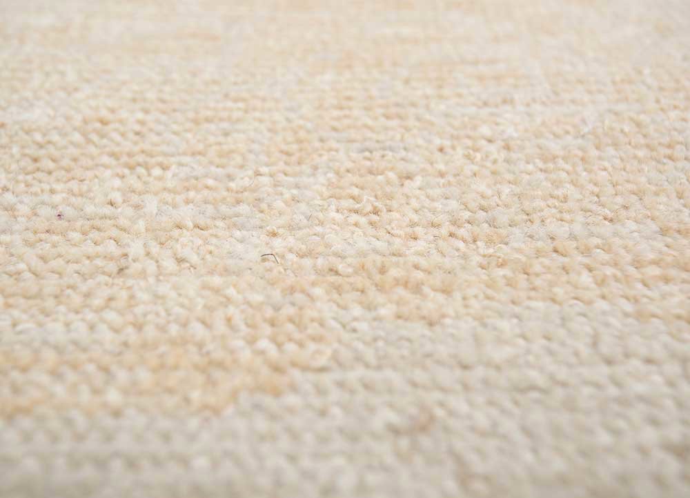 erbe ivory wool hand knotted Rug - CloseUp erbe ivory wool hand knotted Rug - CloseUp