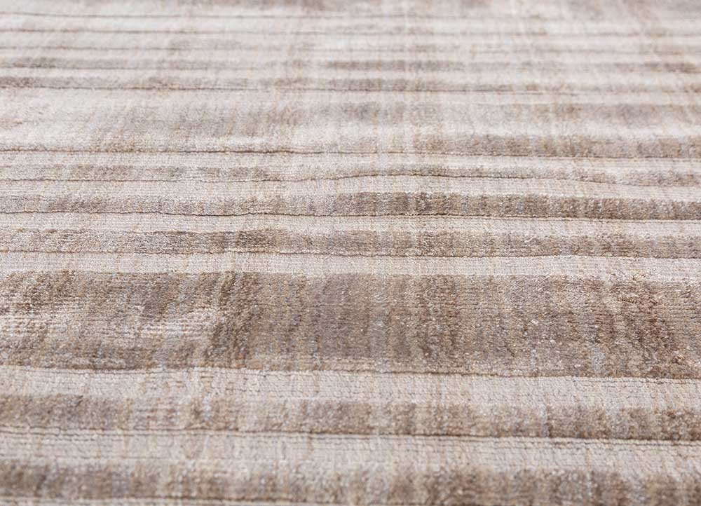 basis beige and brown viscose hand loom Rug - CloseUp