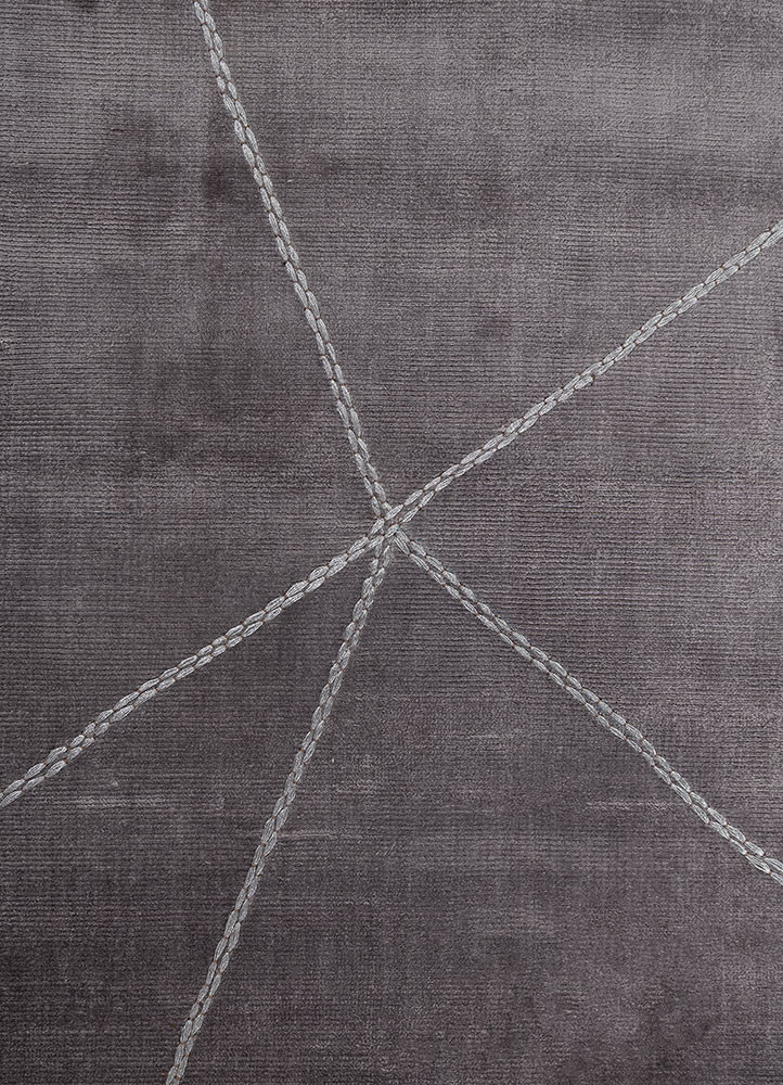 saga grey and black viscose hand loom Rug - CloseUp saga grey and black viscose hand loom Rug - CloseUp