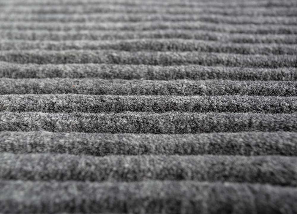 basis grey and black wool hand loom Rug - CloseUp basis grey and black wool hand loom Rug - CloseUp