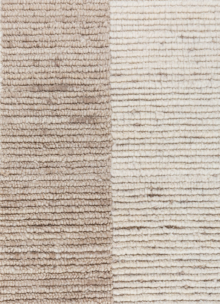 saga ivory wool hand loom Rug - CloseUp saga ivory wool hand loom Rug - CloseUp