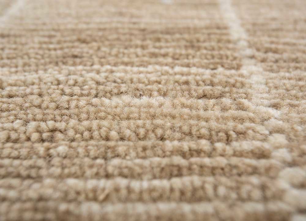 saga beige and brown wool hand loom Rug - CloseUp saga beige and brown wool hand loom Rug - CloseUp