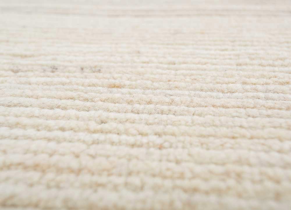 saga ivory wool hand loom Rug - CloseUp saga ivory wool hand loom Rug - CloseUp