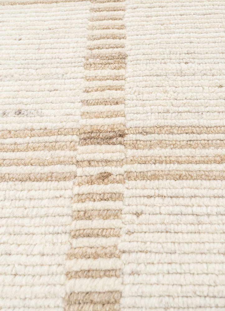 saga ivory wool hand loom Rug - CloseUp saga ivory wool hand loom Rug - CloseUp