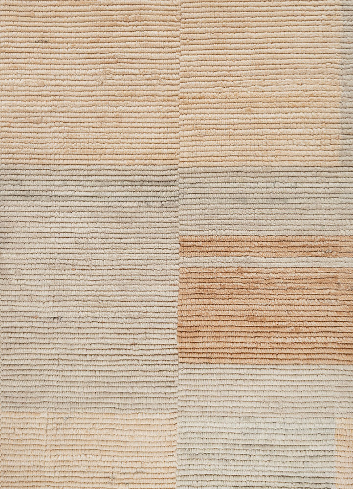 aprezo gold wool hand loom Rug - CloseUp aprezo gold wool hand loom Rug - CloseUp