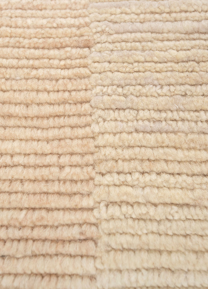 saga ivory wool hand loom Rug - CloseUp saga ivory wool hand loom Rug - CloseUp