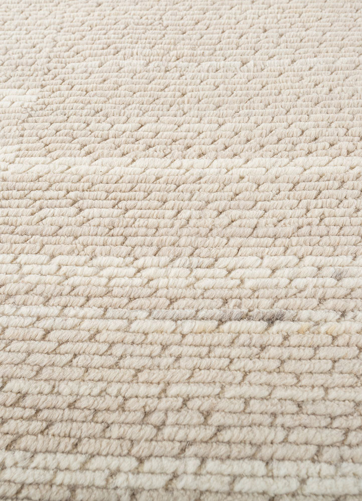 saga gold wool hand loom Rug - CloseUp saga gold wool hand loom Rug - CloseUp