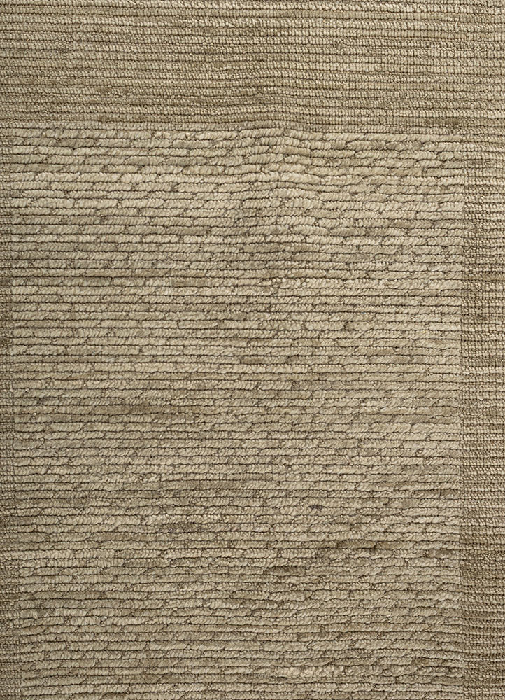 contour green wool hand loom Rug - CloseUp