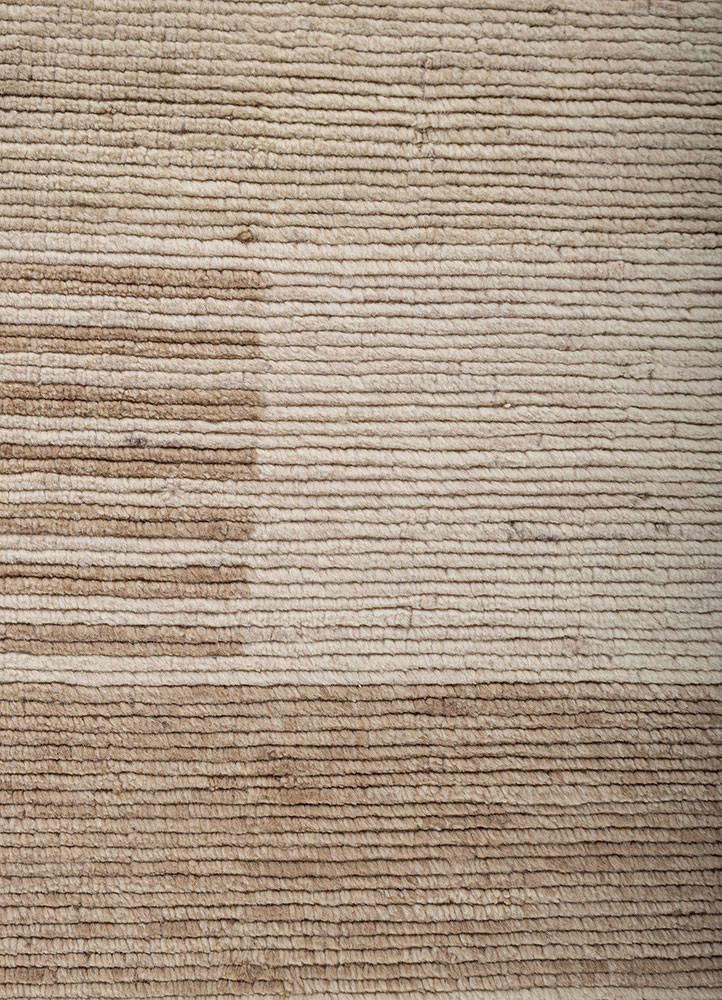 saga beige and brown wool hand loom Rug - CloseUp saga beige and brown wool hand loom Rug - CloseUp