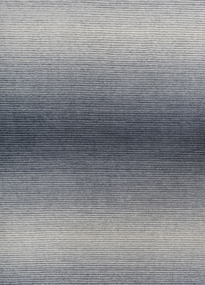 contour blue wool hand loom Rug - CloseUp