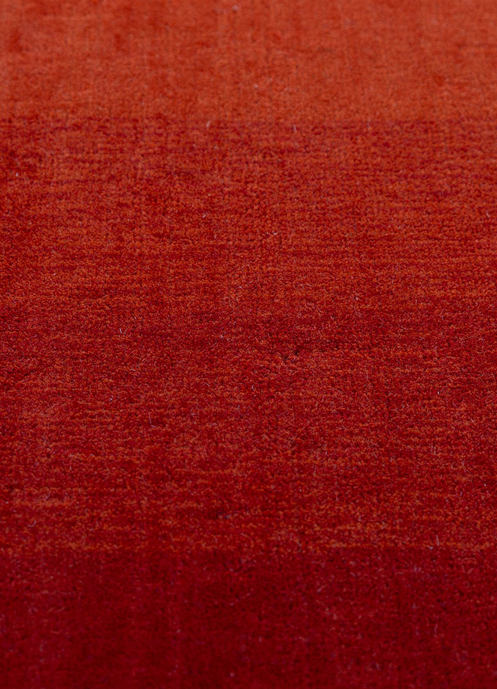 saga red and orange wool hand loom Rug - CloseUp saga red and orange wool hand loom Rug - CloseUp