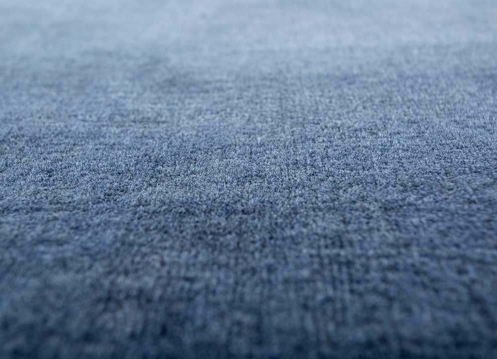 jean blue wool hand loom Rug - CloseUp