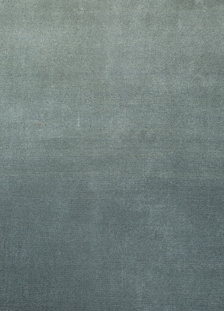 jean blue wool hand loom Rug - CloseUp