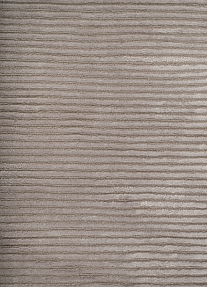contour grey and black wool hand loom Rug - CloseUp