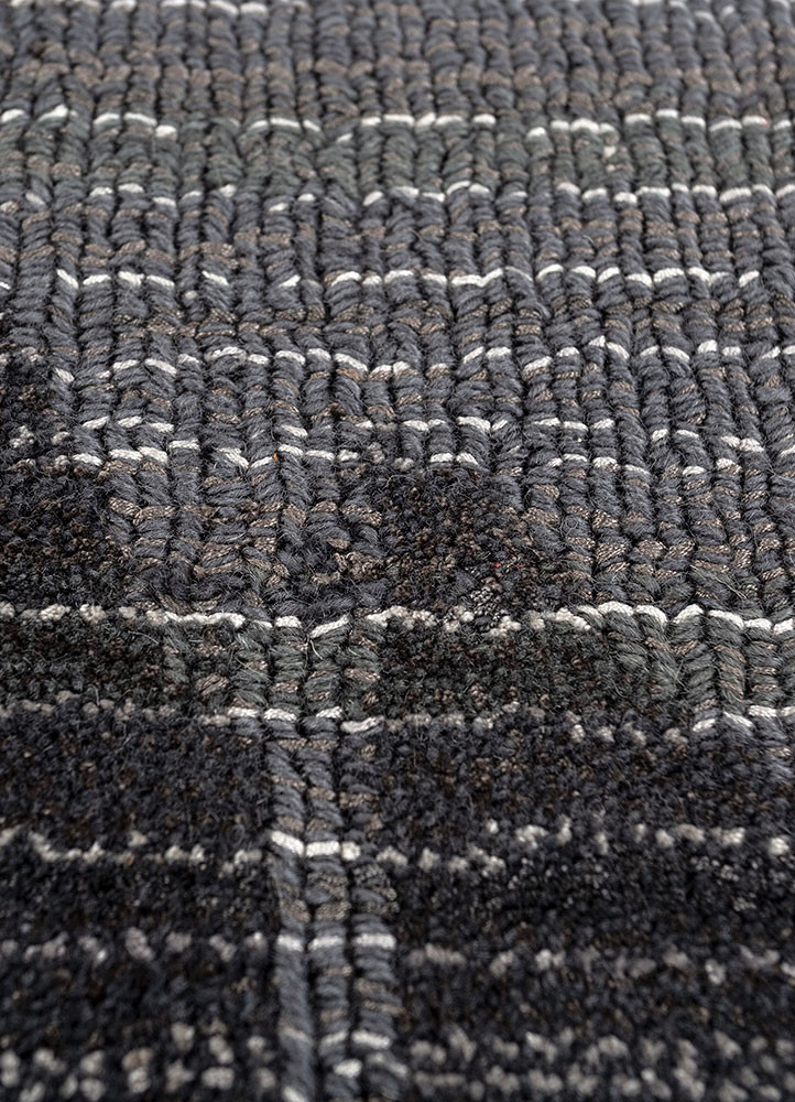 tesoro grey and black wool and viscose hand loom Rug - CloseUp tesoro grey and black wool and viscose hand loom Rug - CloseUp