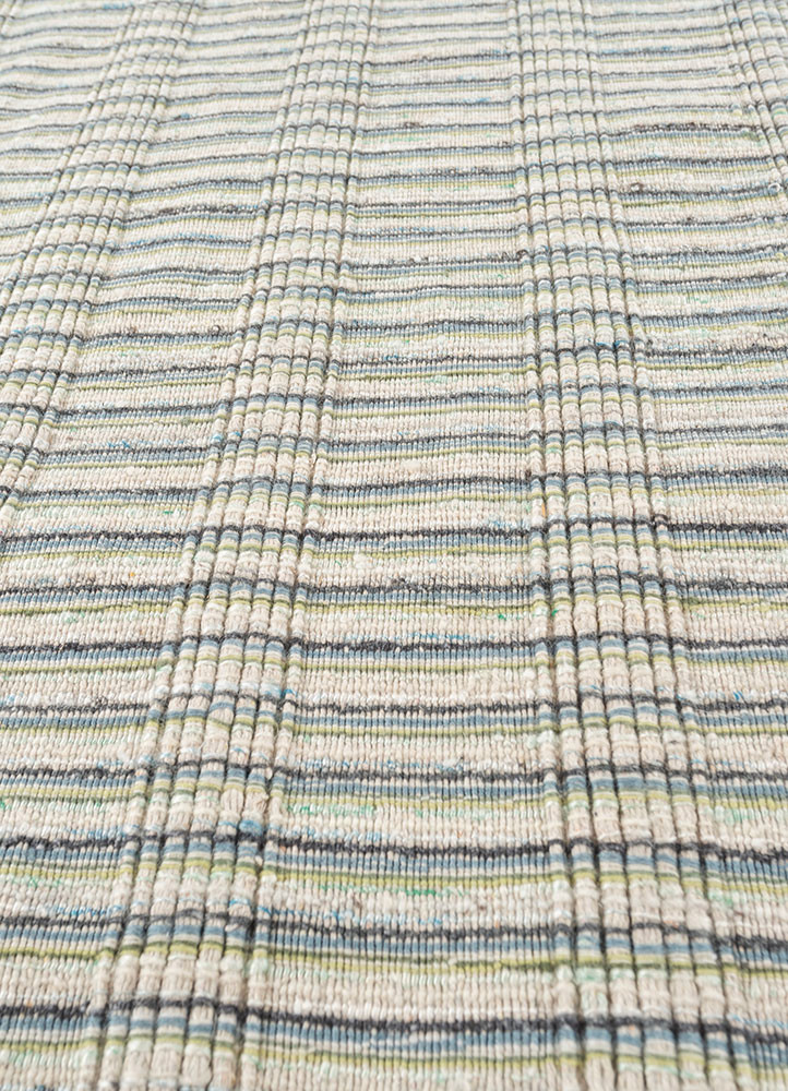 saga green wool and viscose hand loom Rug - CloseUp saga green wool and viscose hand loom Rug - CloseUp
