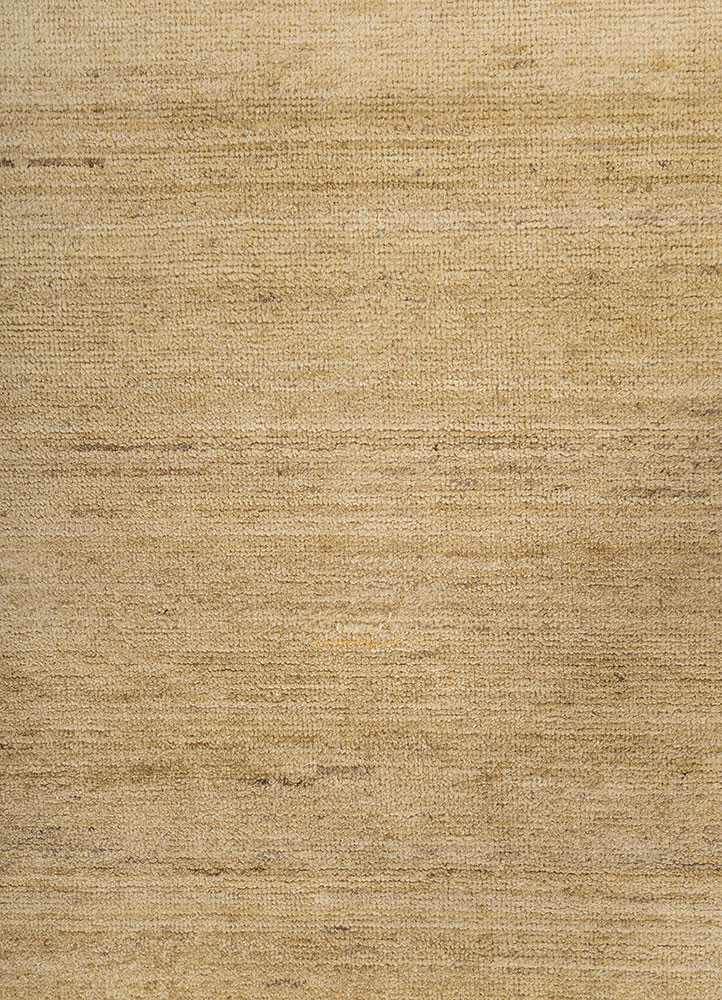 aprezo gold wool hand knotted Rug - CloseUp