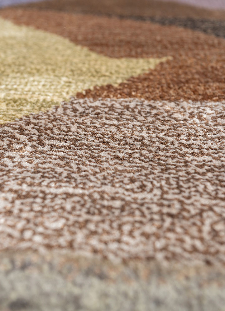 freedom manchaha gold wool and bamboo silk hand knotted Rug - CloseUp freedom manchaha gold wool and bamboo silk hand knotted Rug - CloseUp