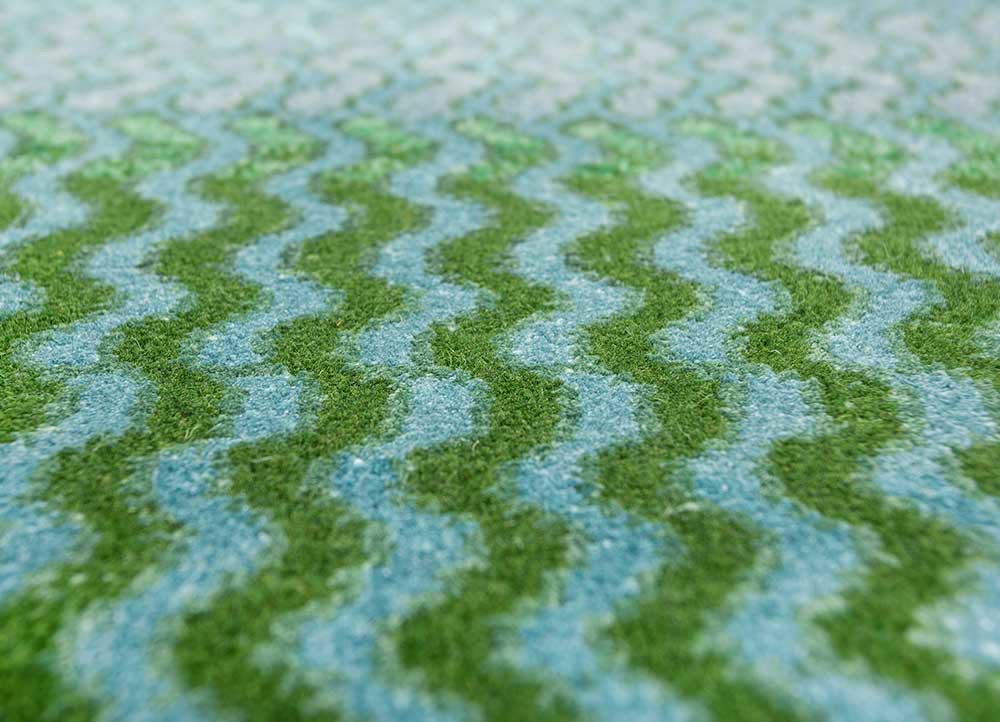 manchaha green wool and bamboo silk hand knotted Rug - CloseUp