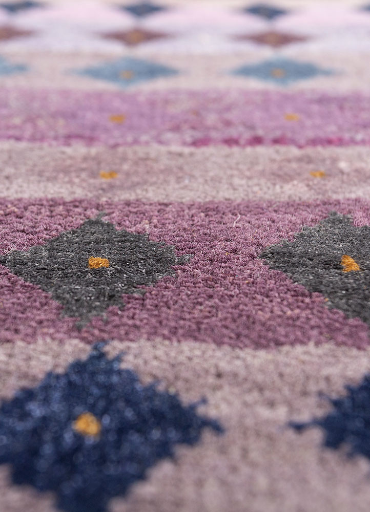 manchaha pink and purple wool and bamboo silk hand knotted Rug - CloseUp
