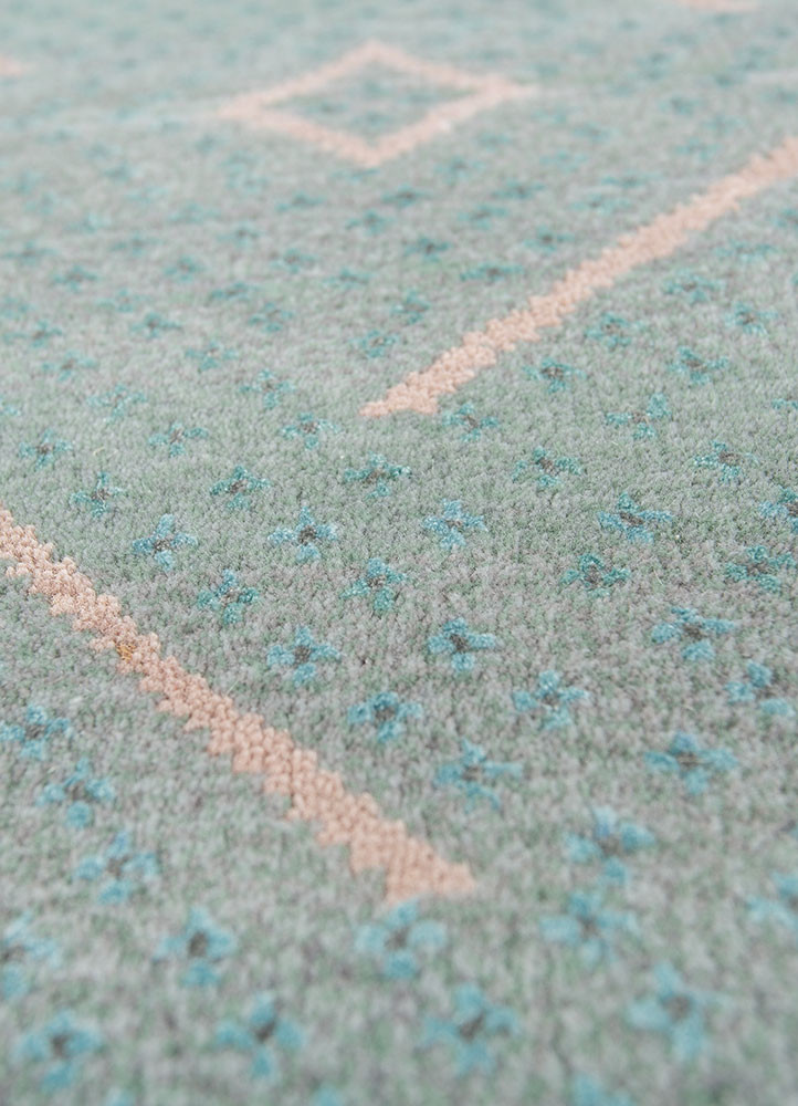 manchaha blue wool and bamboo silk hand knotted Rug - CloseUp