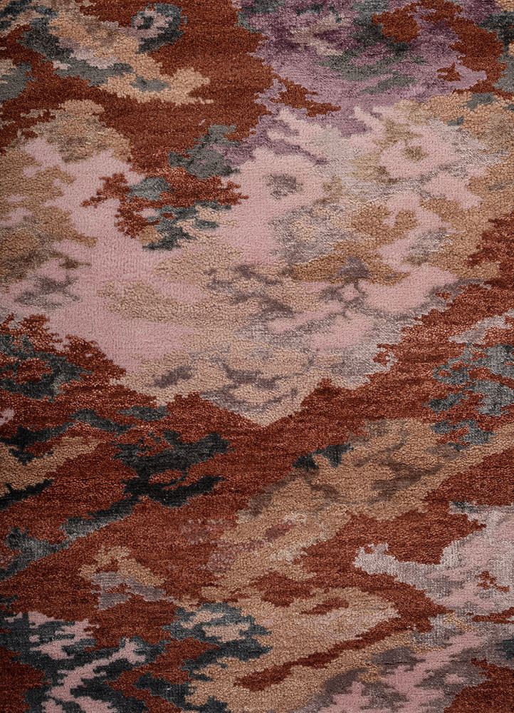 manchaha red and orange wool and bamboo silk hand knotted Rug - CloseUp