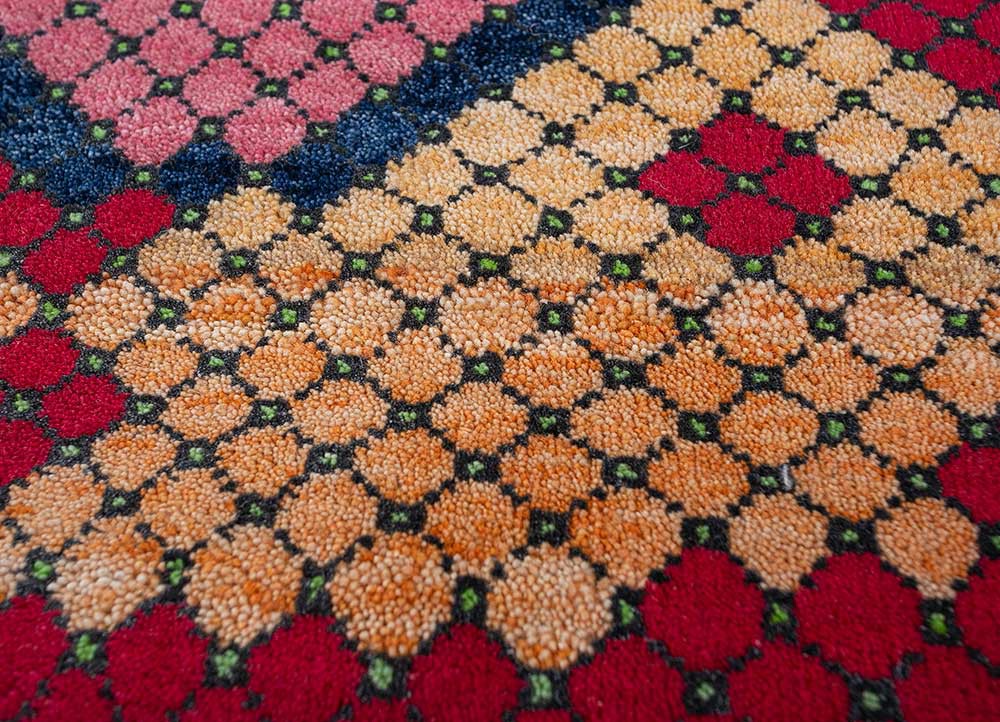 freedom manchaha gold wool and bamboo silk hand knotted Rug - CloseUp