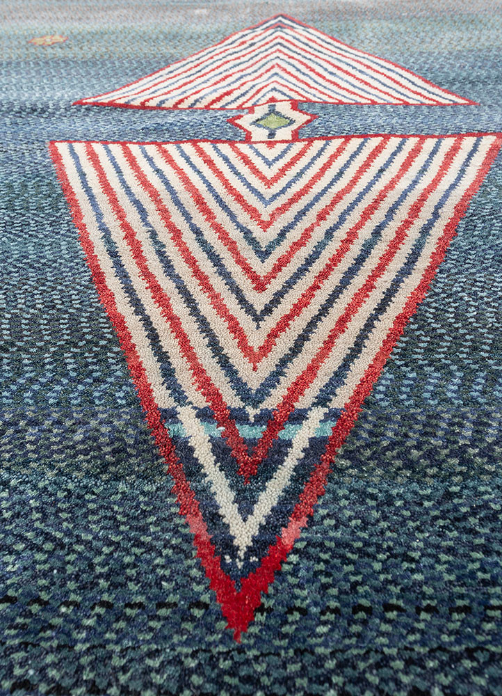 freedom manchaha blue wool and bamboo silk hand knotted Rug - CloseUp