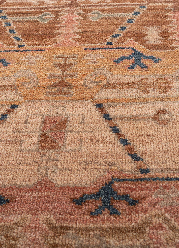 erbe beige and brown wool hand knotted Rug - CloseUp erbe beige and brown wool hand knotted Rug - CloseUp
